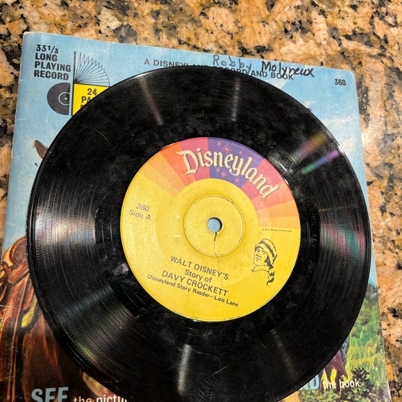 Vintage Disneyland Original Little Long Record Pete's Dragon - Picture 8 of 9